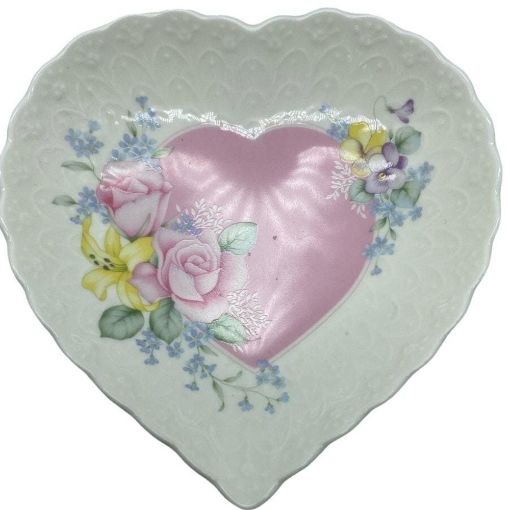 Mikasa Japan From My Heart Floral Heart Shaped‎ Valentine's Candy Trinket Dish